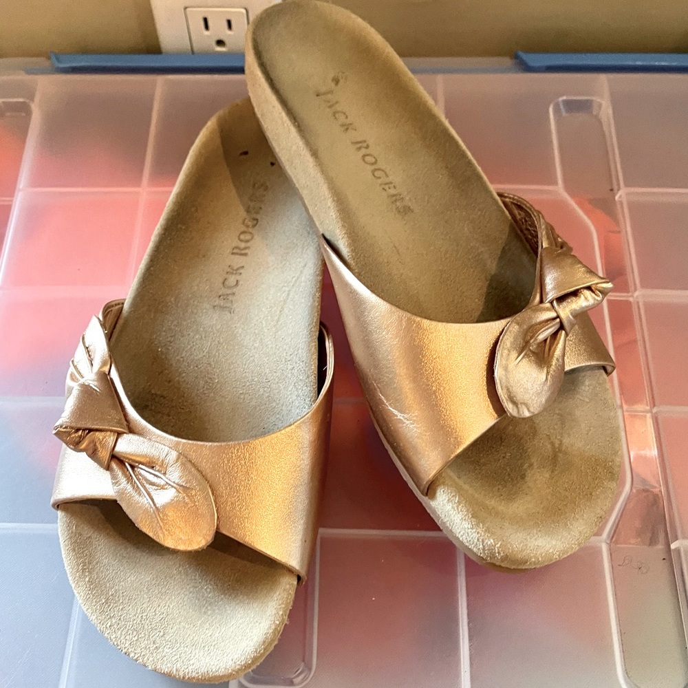 Jack Rogers “Dorothy” Leather
Knotted Bow Comfort Slide Sandals Size 8